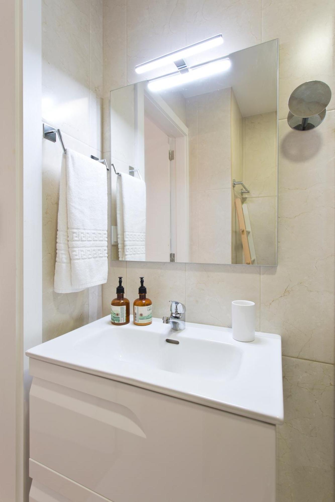 Casa Roberto - Studio Apartment, Lift, Ac, Car Parking - Extra بورتو المظهر الخارجي الصورة